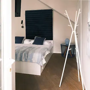 https://comecasa-studio-cosy-larga.it-lombardy.com